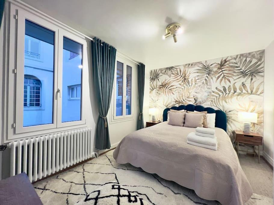 Exquisite One-bedroom On Av Du Casino Apartamento *